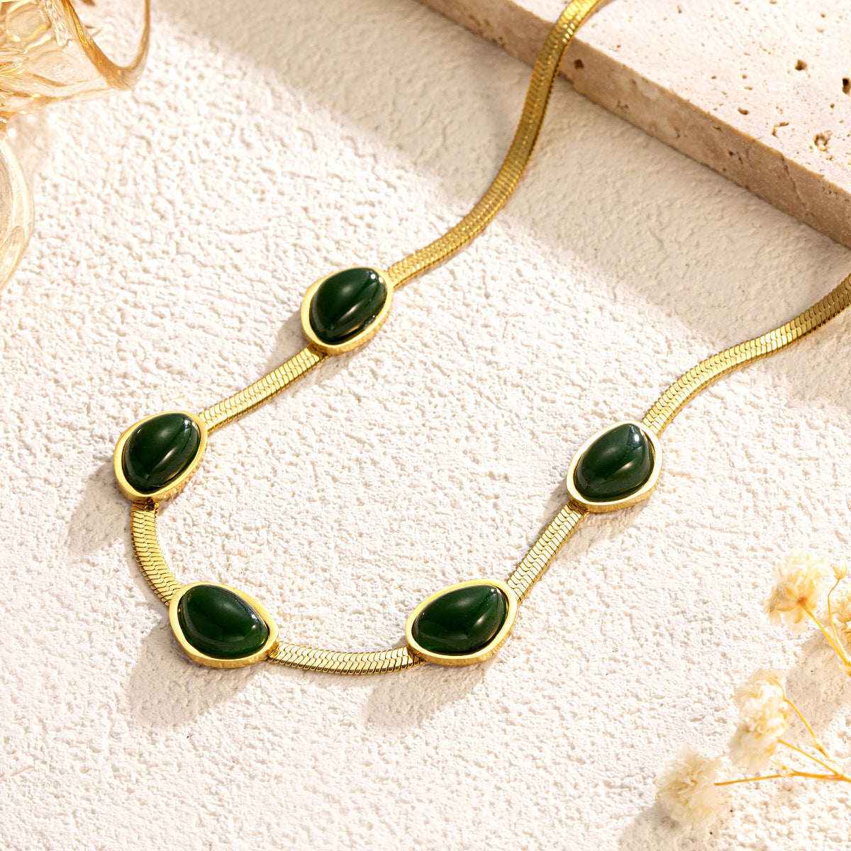 Set Vintage Jade Esmeralda®: Belleza que vibra contigo.